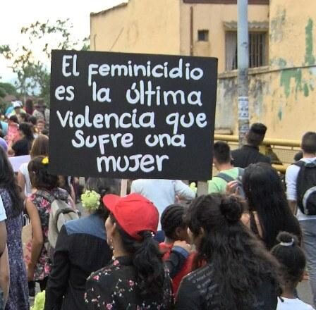 ¡NI UNA MENOS! Feminicidio en Medellín