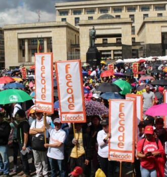 Movilización en Bogotá contra la reforma a la educación