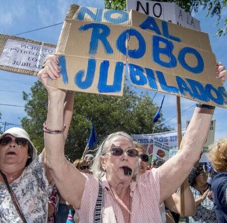 Milei sigue imponiendo cambios, que perjudican al pueblo