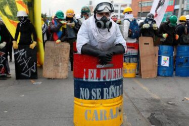 28A cuando la dignidad se hizo costumbre