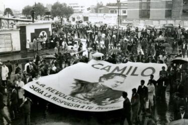 El Poder Popular: La respuesta a la crisis de la democracia