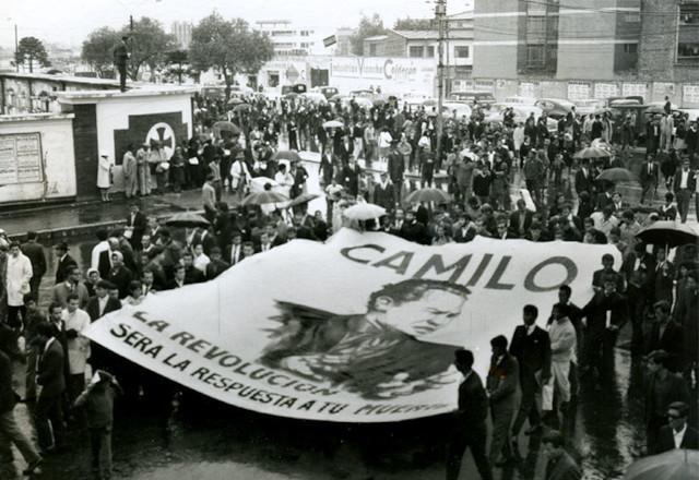 El Poder Popular: La respuesta a la crisis de la democracia